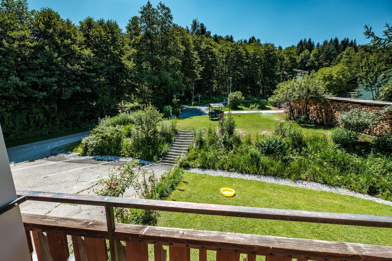 Gaestehaus Genf Velden am Wörthersee Exteriör bild